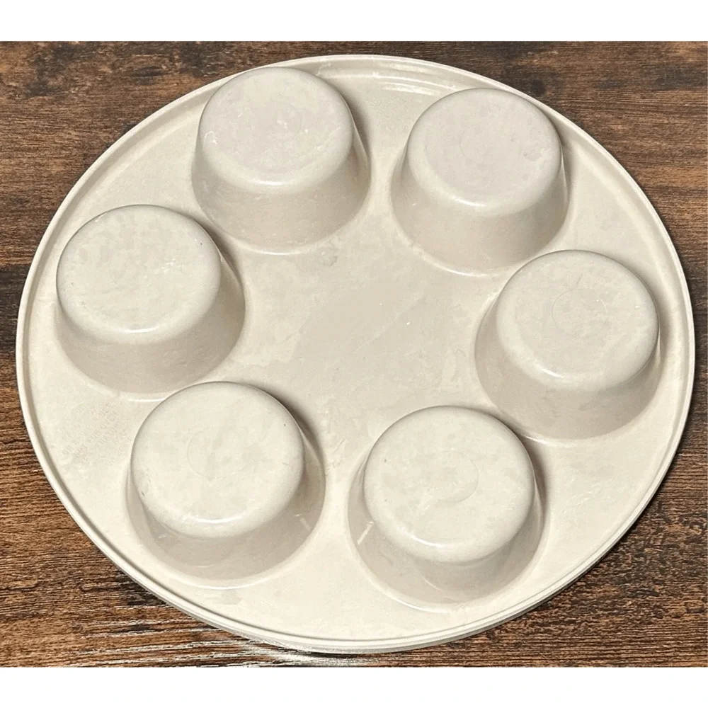 Anchor Hocking Microware Muffin Cupcake Pan PM 447 TI 486 4 Beige Tan 10